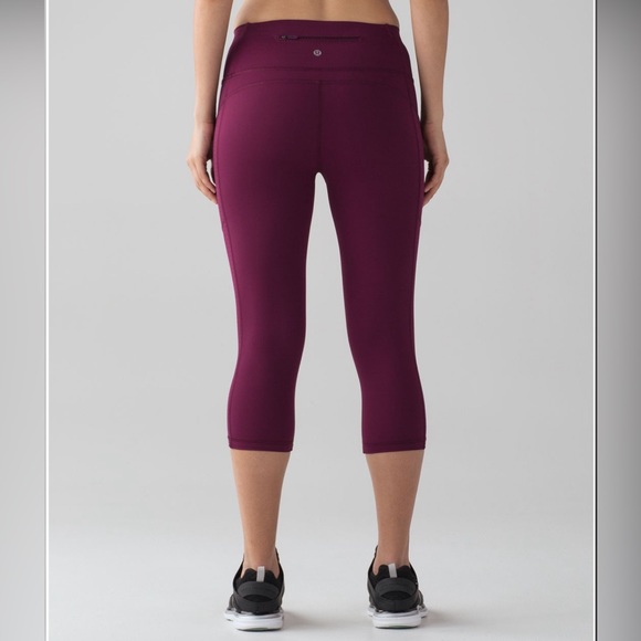 Lululemon Mind Over Miles Crop Marvel Leggings 17” Size 10 - Picture 6 of 17